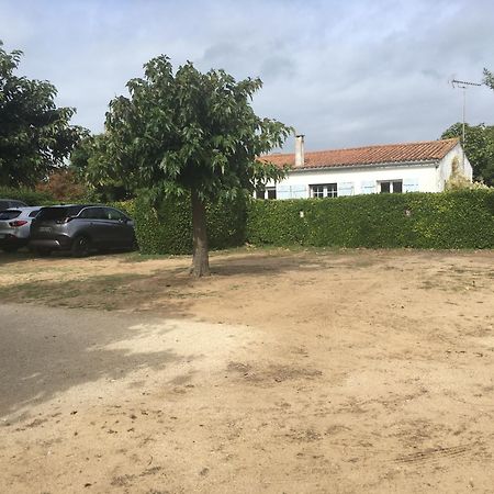 Le Clos Do Re Sainte-Marie-de-Re Bagian luar foto